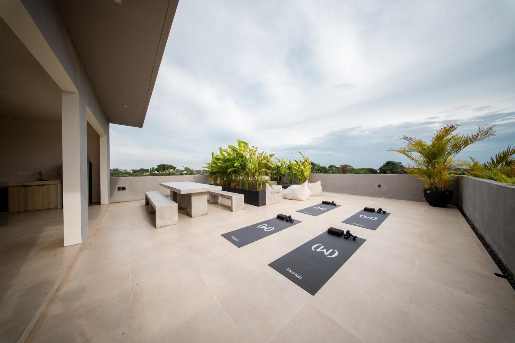 Thehub Pererenan Coworking, Pool And Rooftop ชังกู ภายนอก รูปภาพ