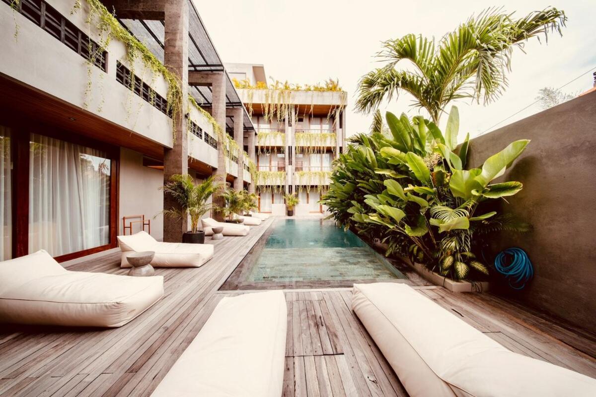 Thehub Pererenan Coworking, Pool And Rooftop ชังกู ภายนอก รูปภาพ