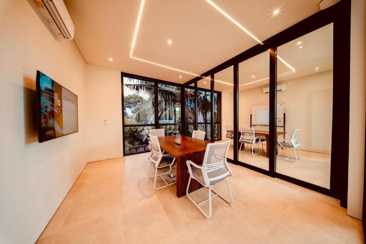 Thehub Pererenan Coworking, Pool And Rooftop ชังกู ภายนอก รูปภาพ